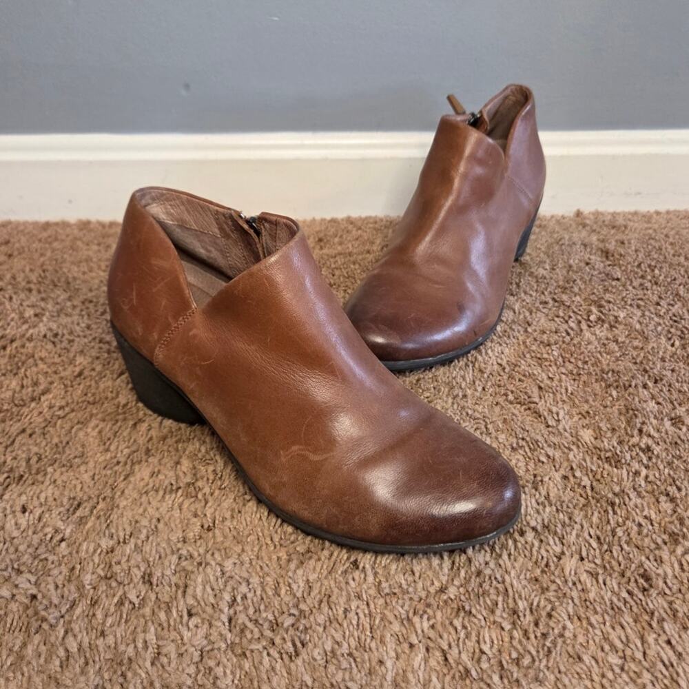 Dansko raina chestnut burnished leather ankle bootie heeled boots comfort 40